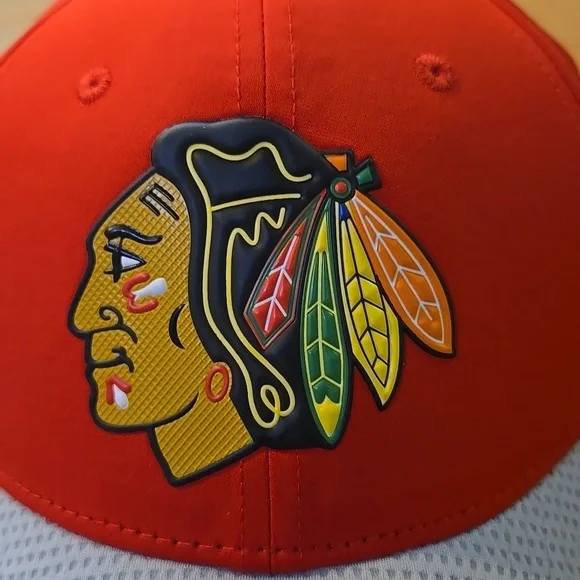 NWT NHL Chicago Blackhawks Fanatics 2020 Locker Room Pro Authentic Adjustable Ha - Picture 2 of 14